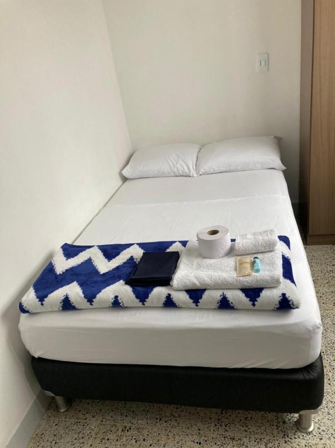 Roomies House By Rincon Homestay Medellin