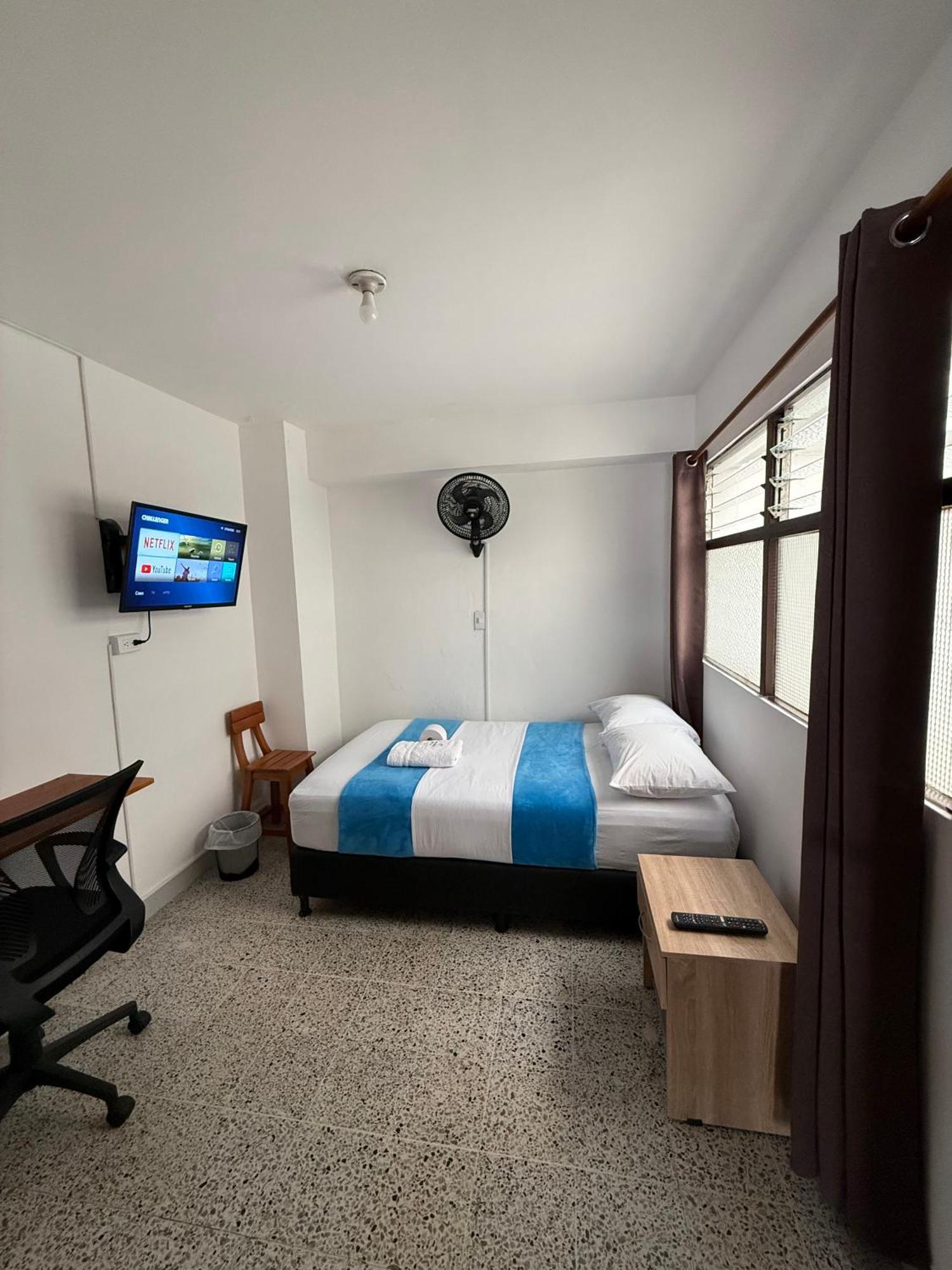 Homestay Roomies House By Rincon